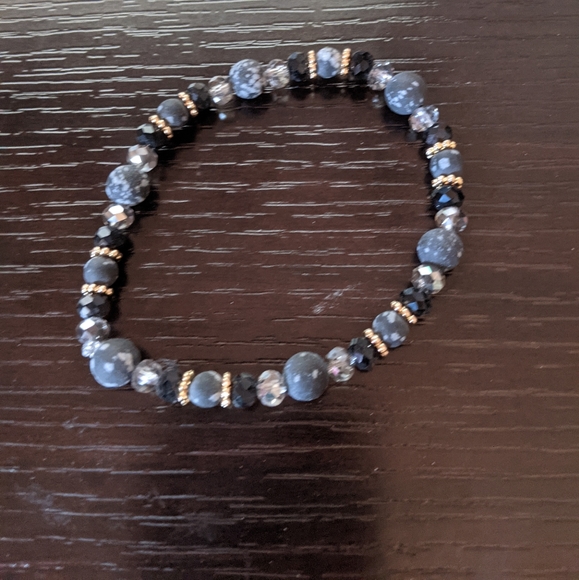 Gorgeous 5 bracelet set - Picture 7 of 7